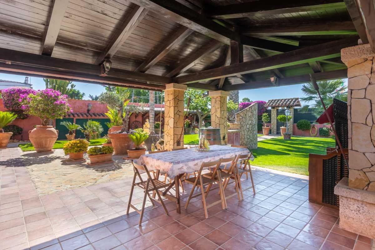 Flumini Bed & Breakfast 3*